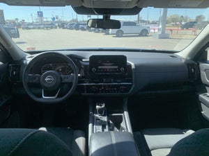 2023 Nissan Pathfinder SV FWD